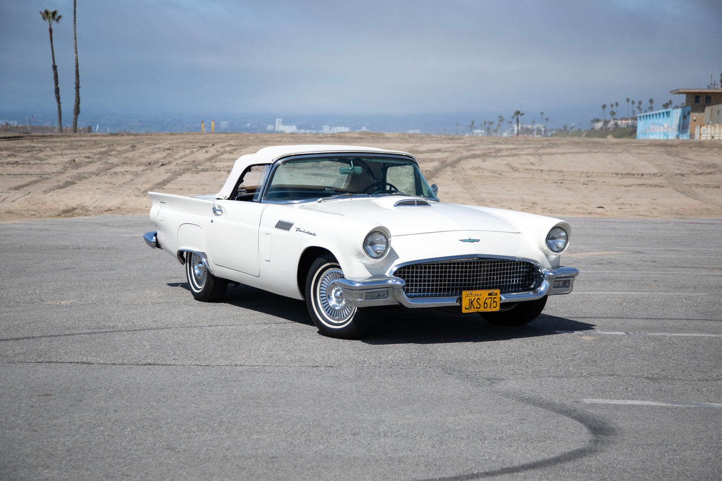 1957 Ford Thunderbird